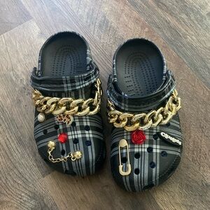 Clueless Crocs M4/W6